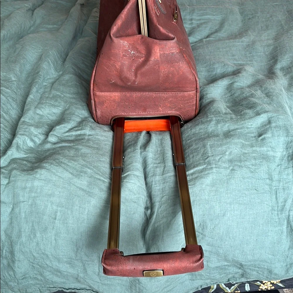 Brown Cork Leather bag Trolala laflore paris packing cubes and luggage adapter - Picture 4 of 14